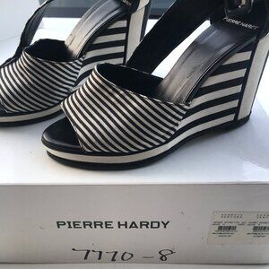 Woman Shoes by Pierre Hardy. Used onbly on few fashion shows. Size 8.